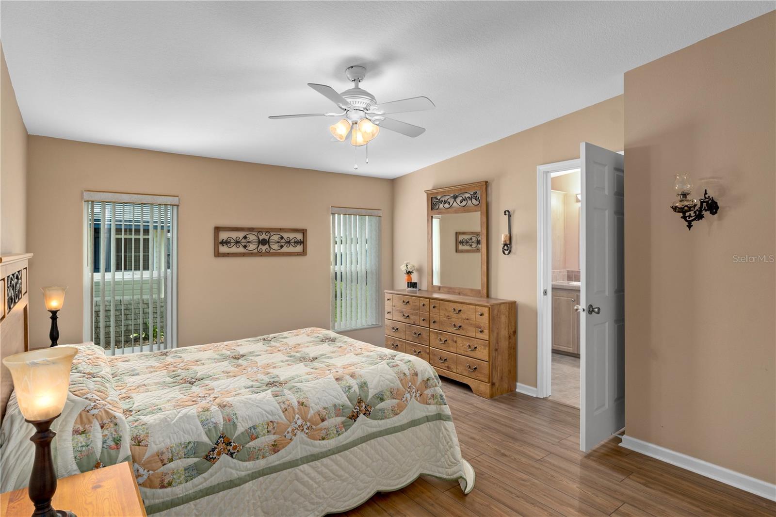 GRAND HORIZONS PH 03 - Residential