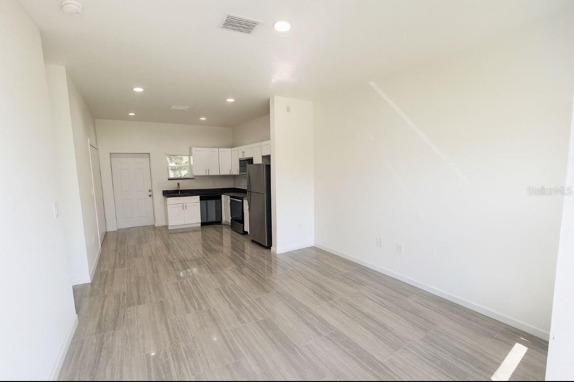 TROP G A - Residential Lease
