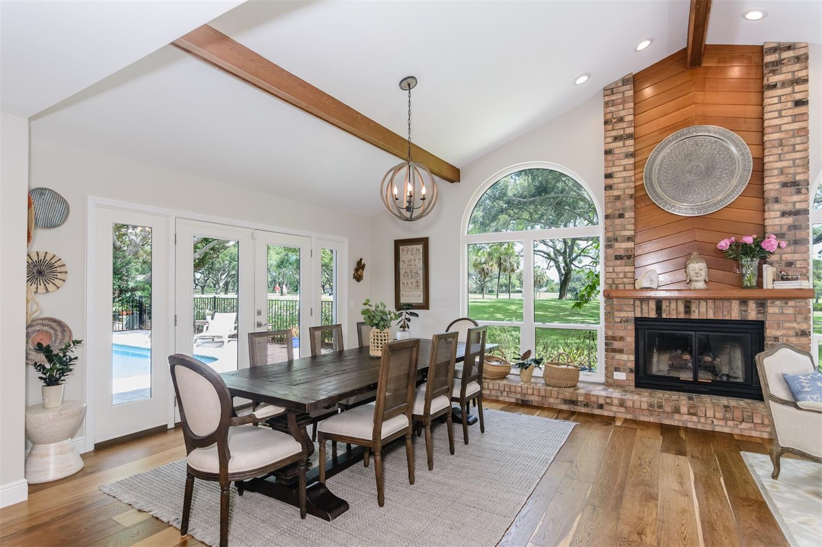 Start every morning with sunrays filtering through majestic oak trees – image 14