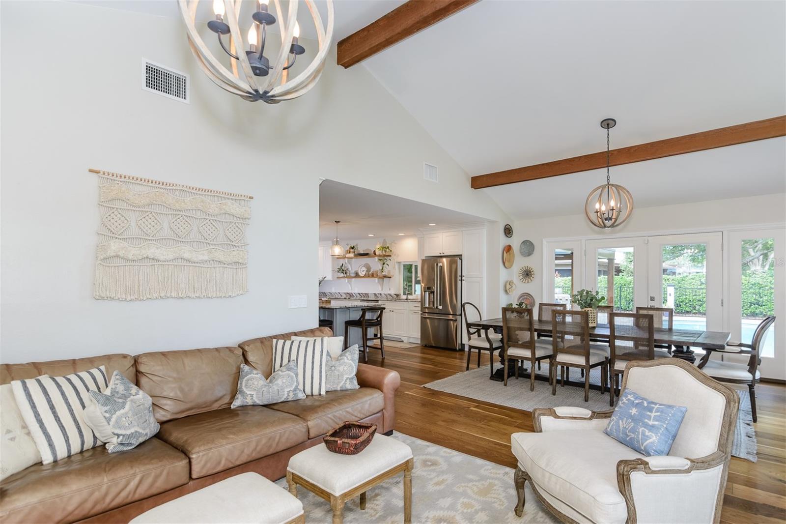 Start every morning with sunrays filtering through majestic oak trees – image 17
