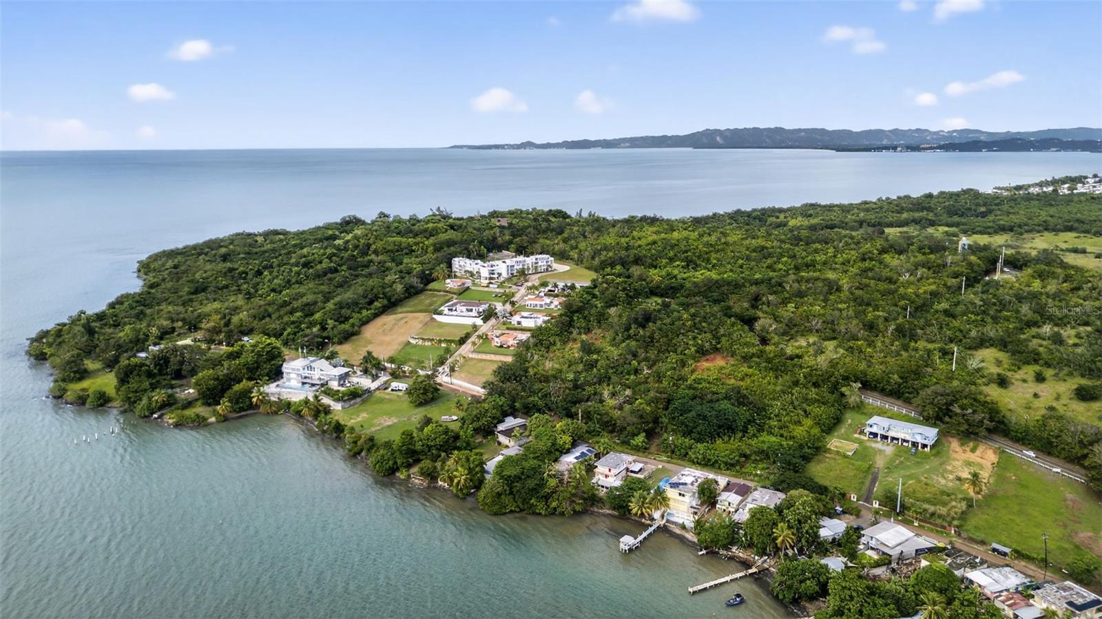 BARRIO BRAMADERO - Residential