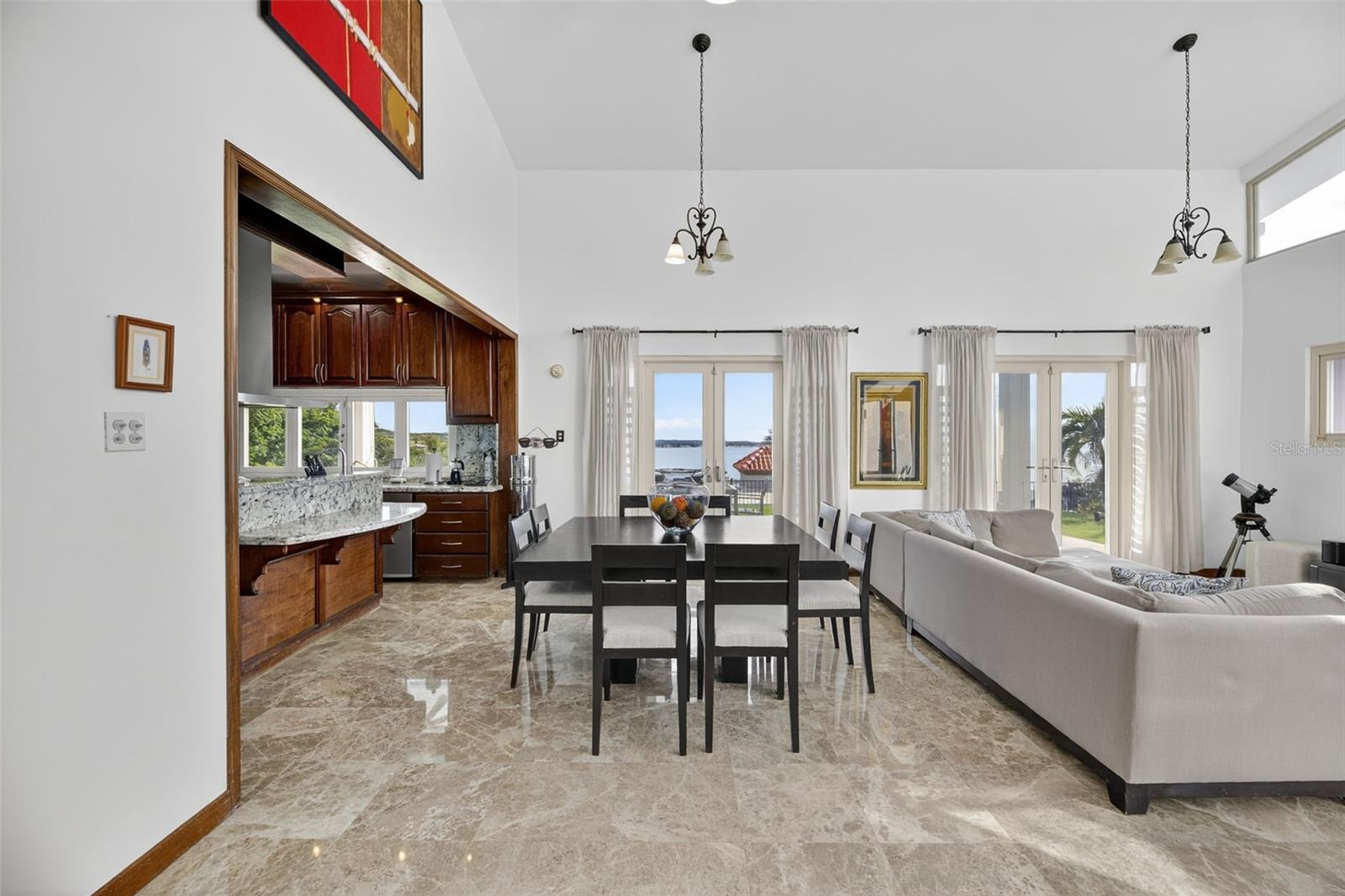 BARRIO BRAMADERO - Residential