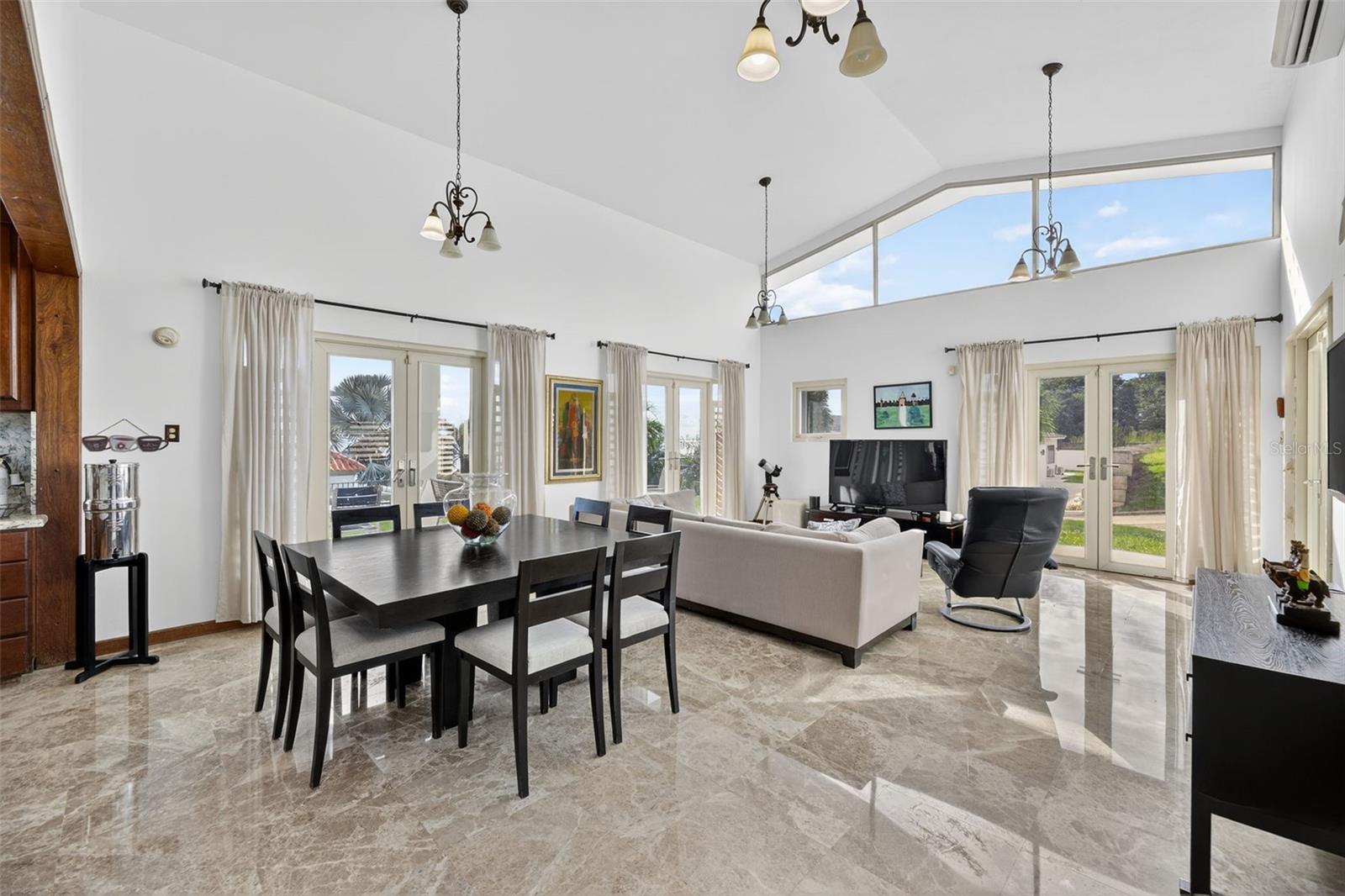 BARRIO BRAMADERO - Residential