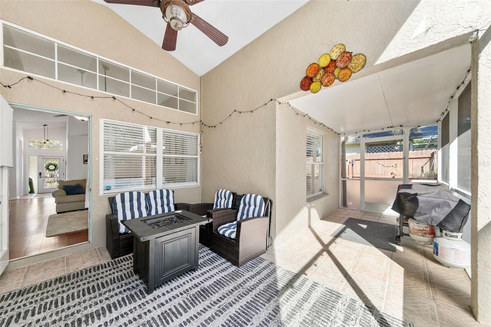 DEER HOLLOW - Residential