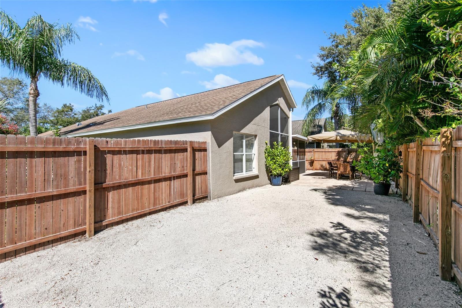 DEER HOLLOW - Residential