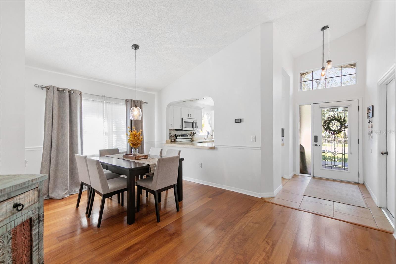 DEER HOLLOW - Residential