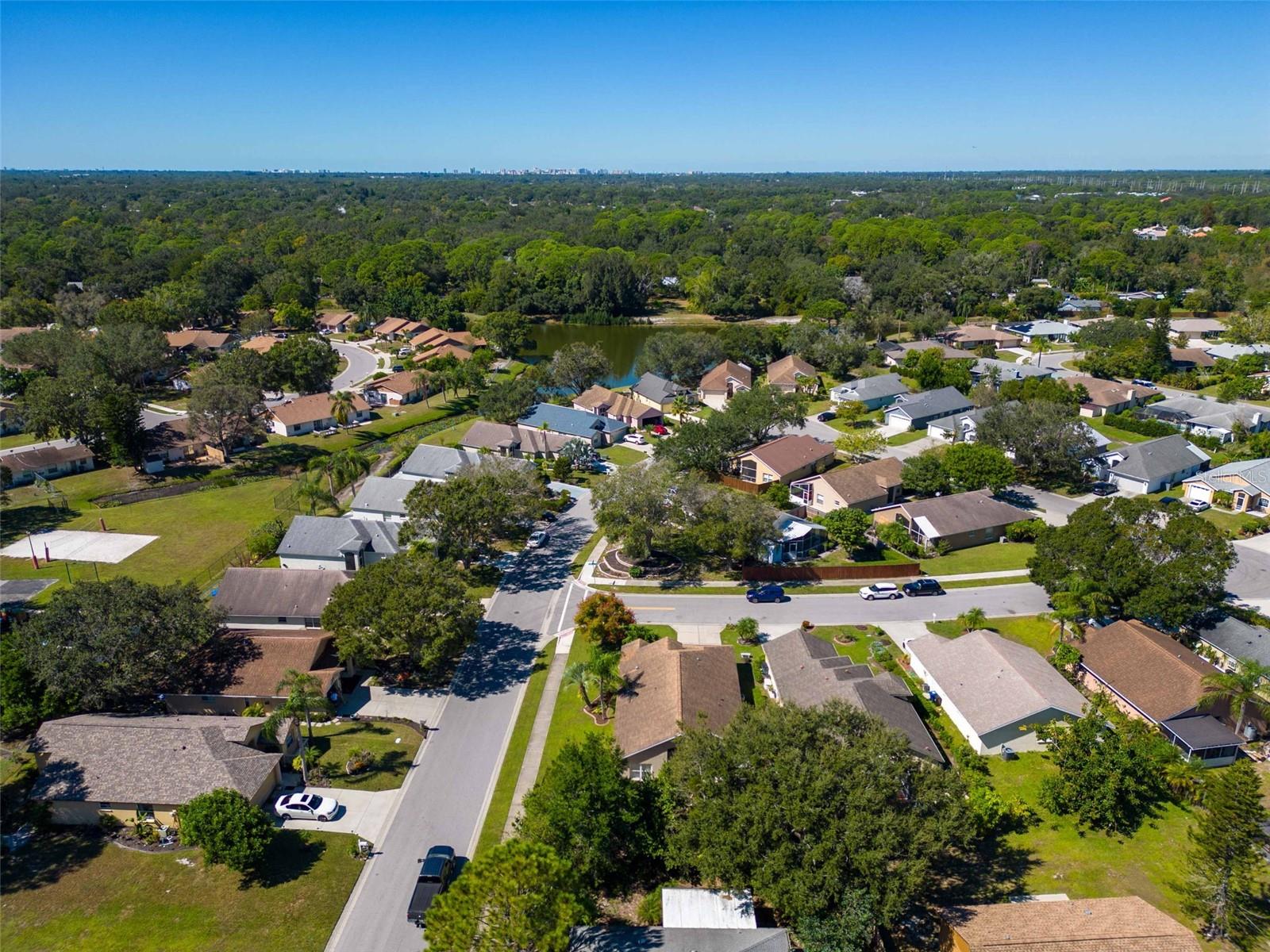 DEER HOLLOW - Residential