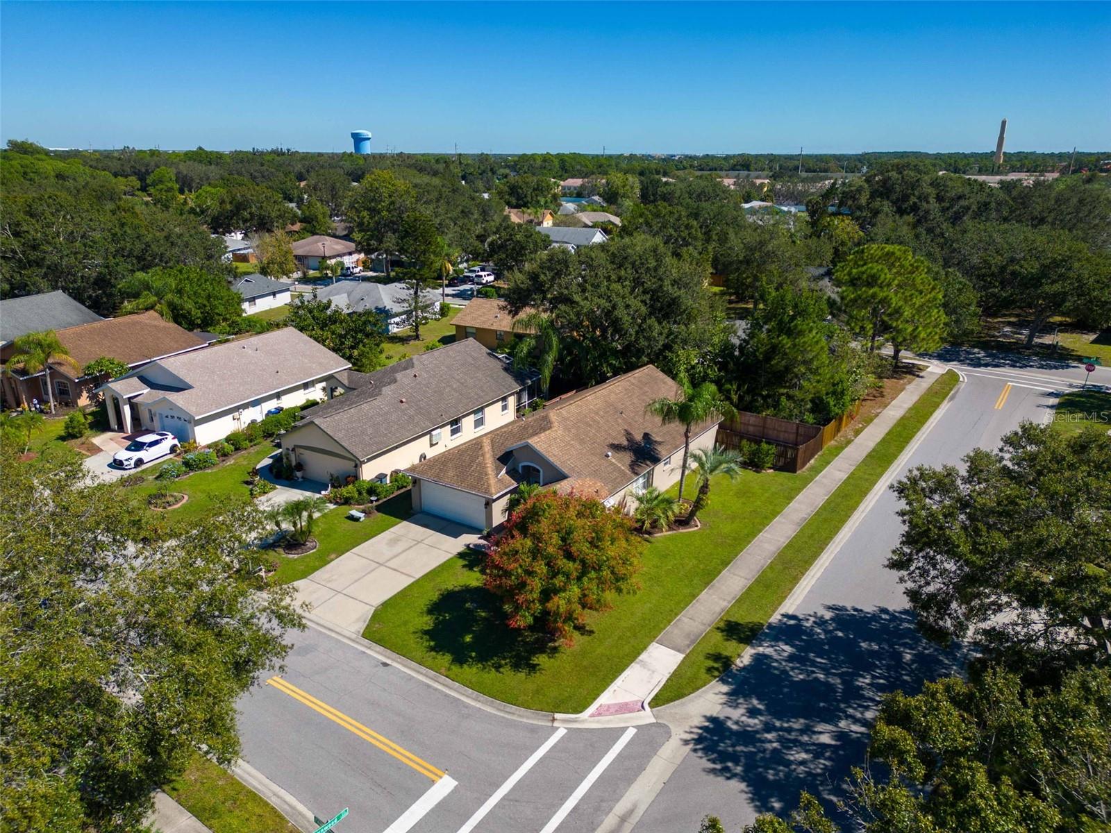 DEER HOLLOW - Residential