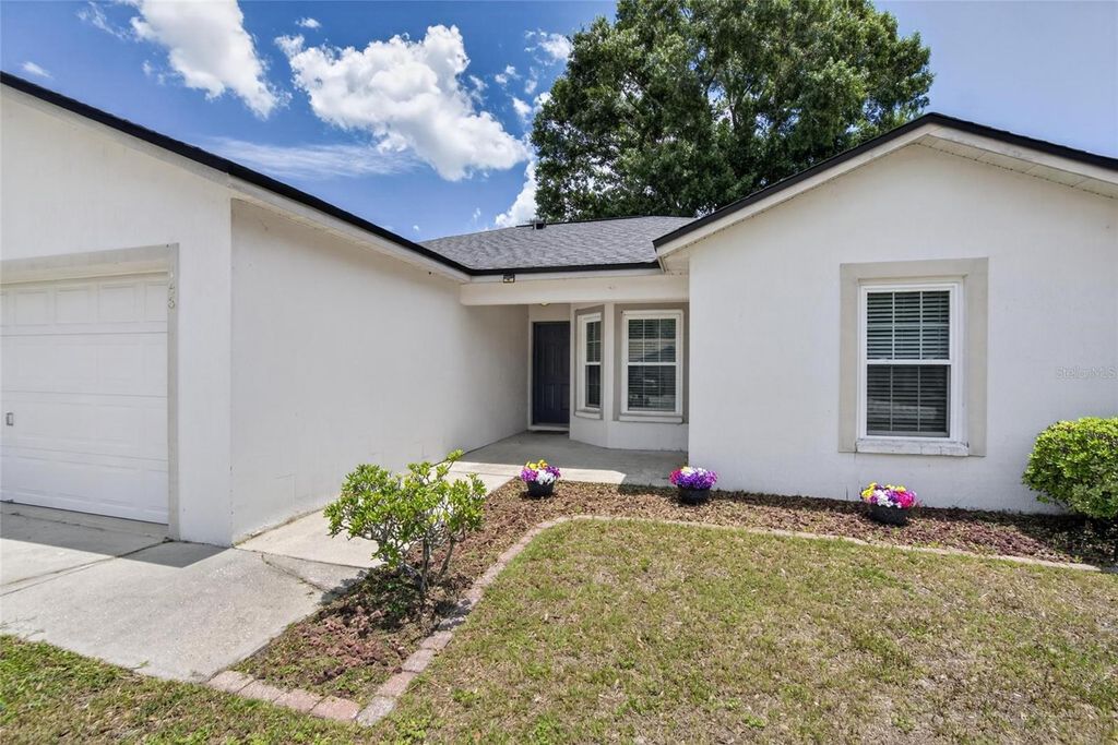 Photo of 146 Kings Pond Avenue, Winter Haven, FL 33880 (MLS # TB8511659)