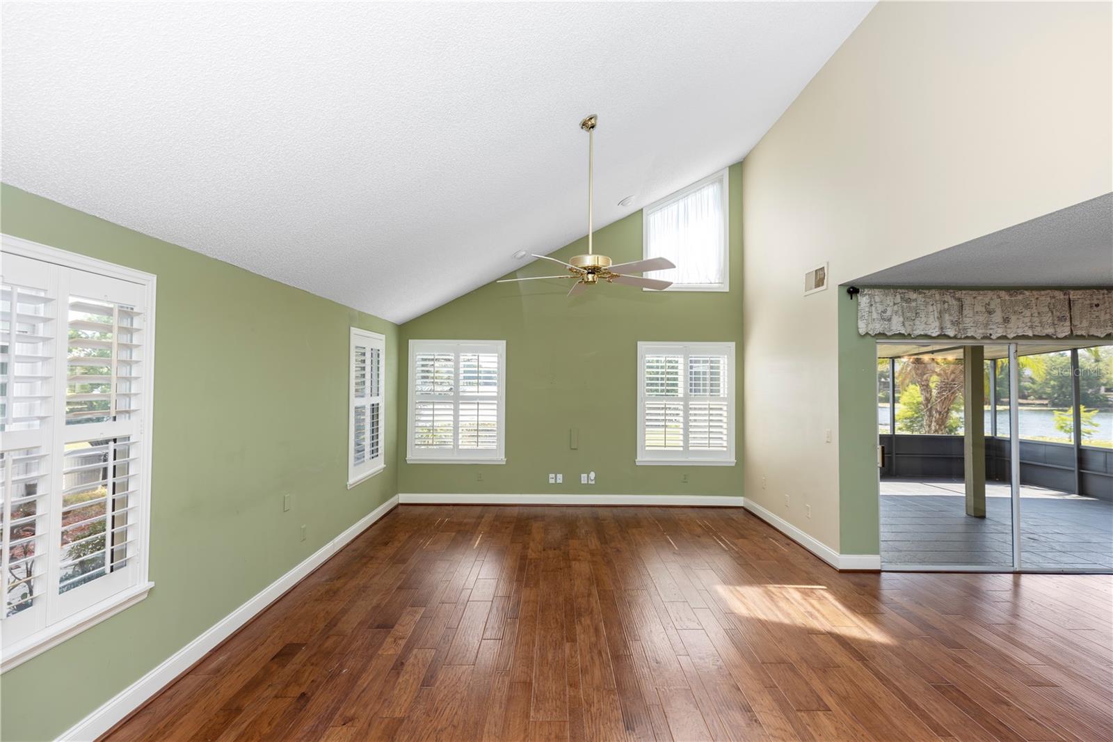 3065 BRIDGEHAMPTON LANE