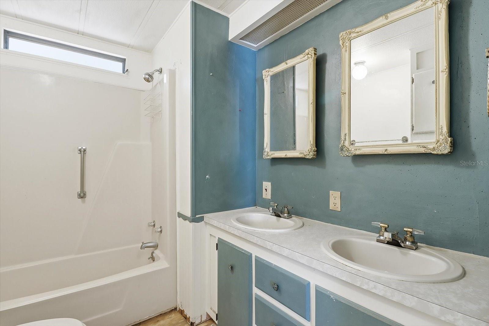 GULF HWY LAND UNIT 08 - Residential