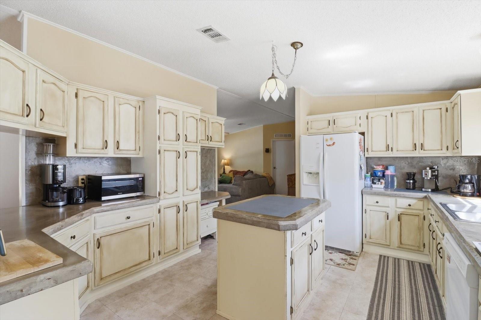 GULF HWY LAND UNIT 08 - Residential