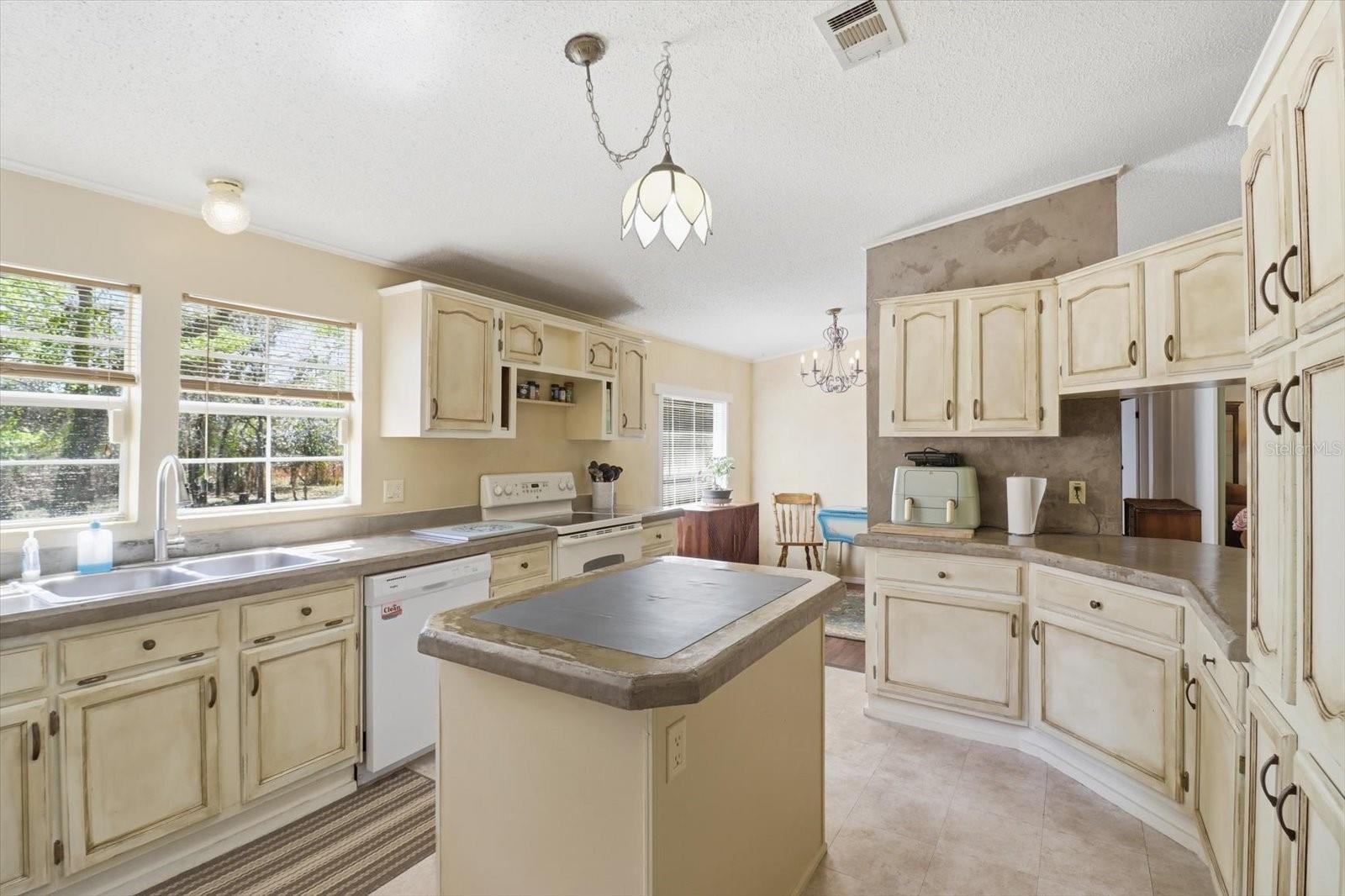 GULF HWY LAND UNIT 08 - Residential