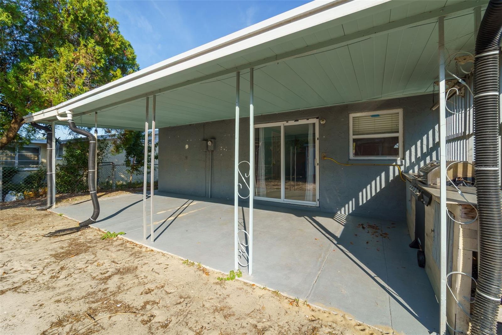 COUNTRY CLUB ESTATES - Residential