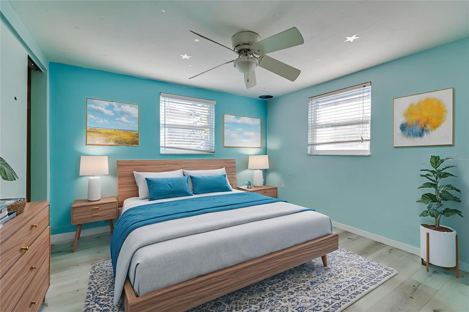 COUNTRY CLUB ESTATES - Residential