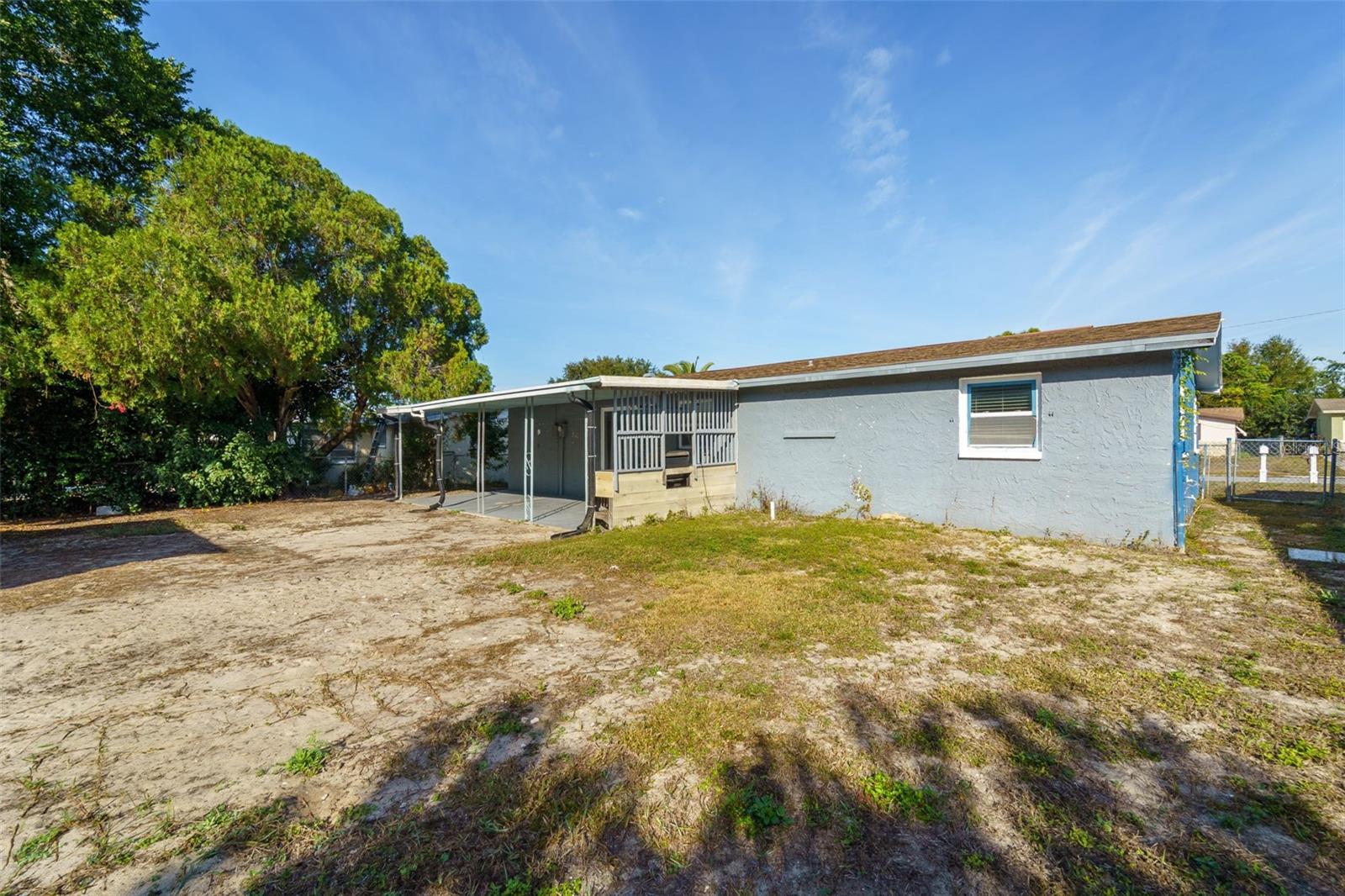 COUNTRY CLUB ESTATES - Residential