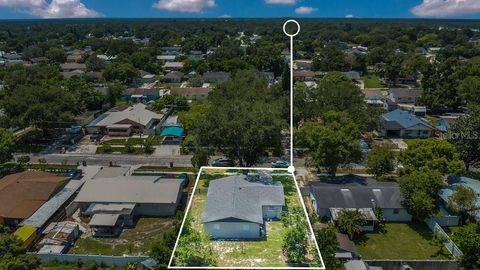 A home in WINTER HAVEN