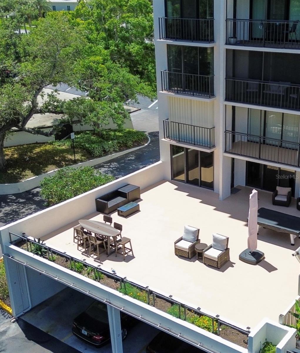 220 BELLEVIEW BOULEVARD 104