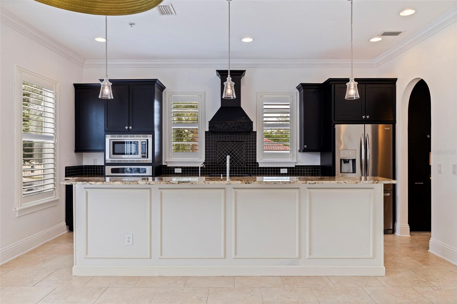 2602 W DE LEON STREET 4