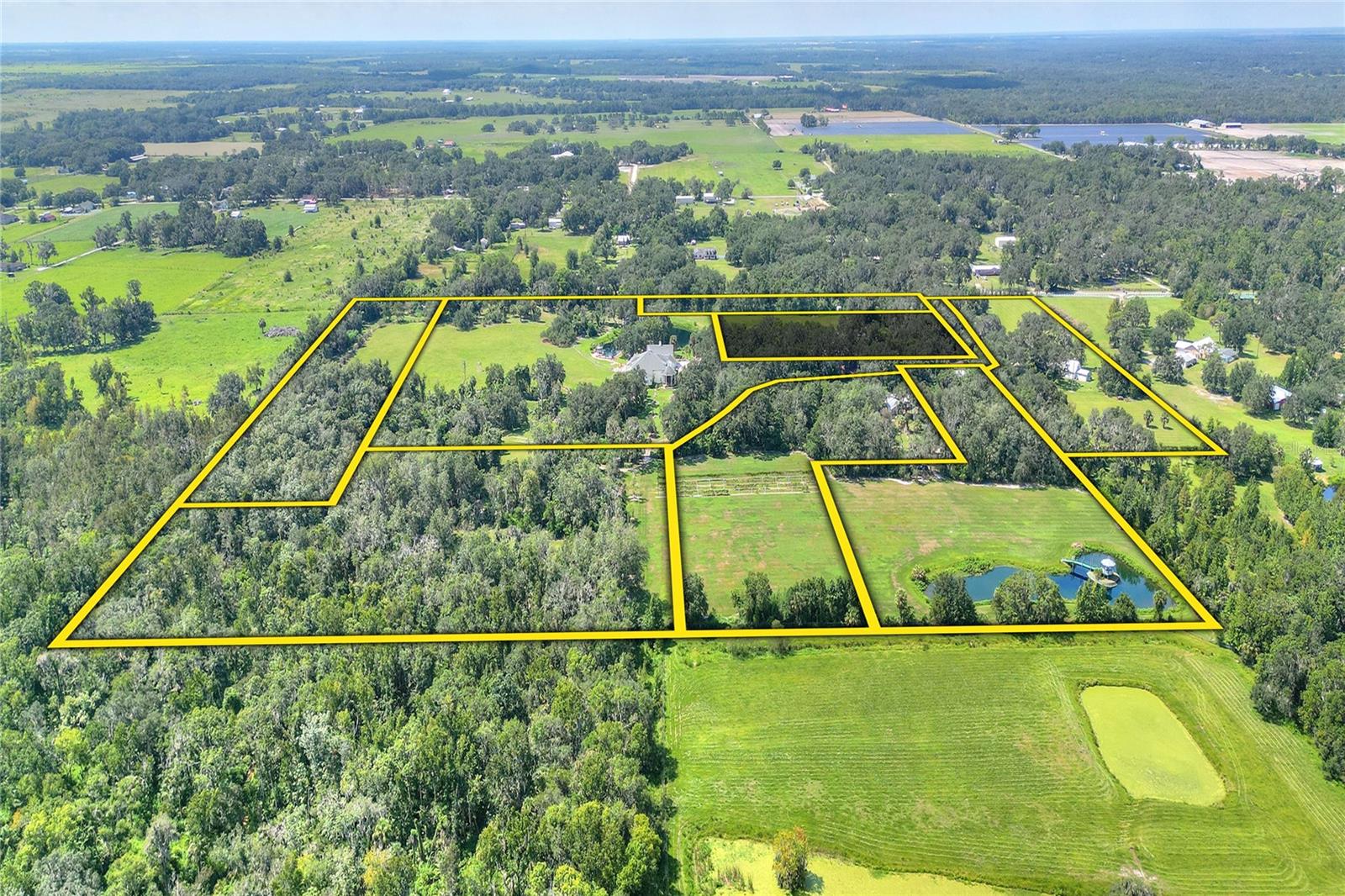 CREIGHTONS MIZELLE CREEK GARD - Residential