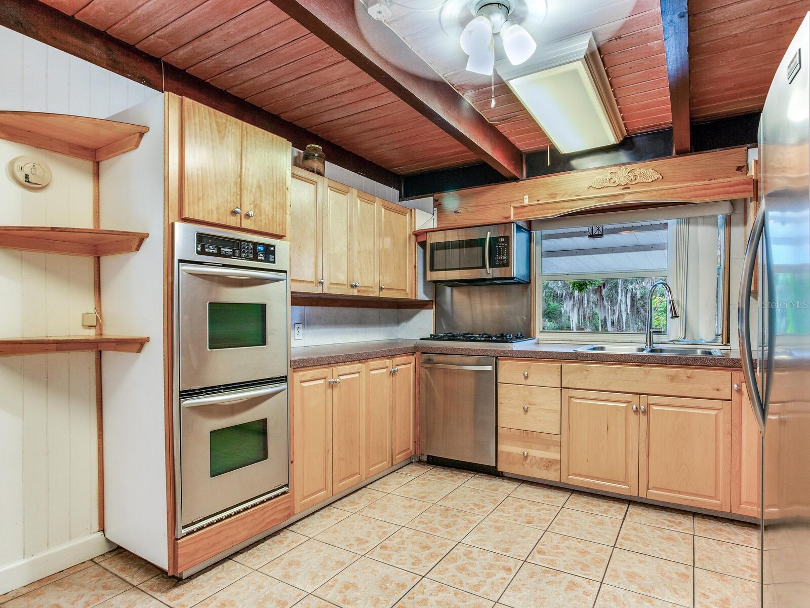 CREIGHTONS MIZELLE CREEK GARD - Residential