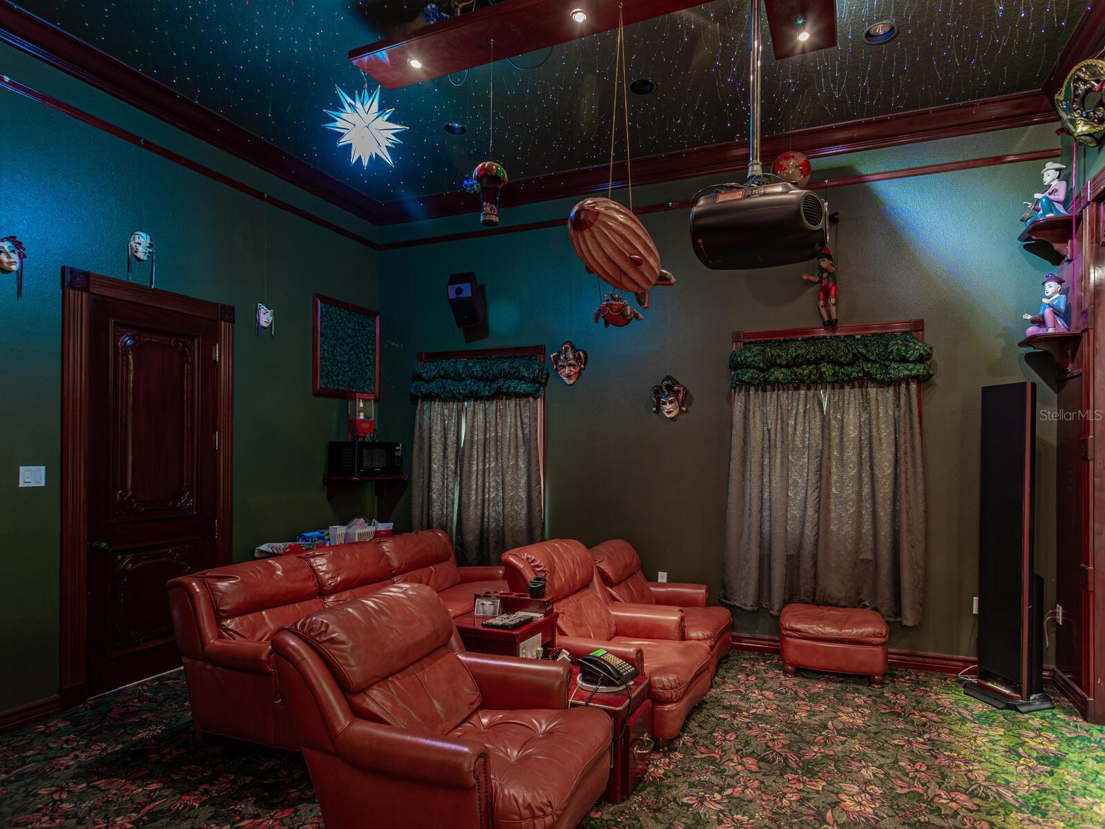 CREIGHTONS MIZELLE CREEK GARD - Residential