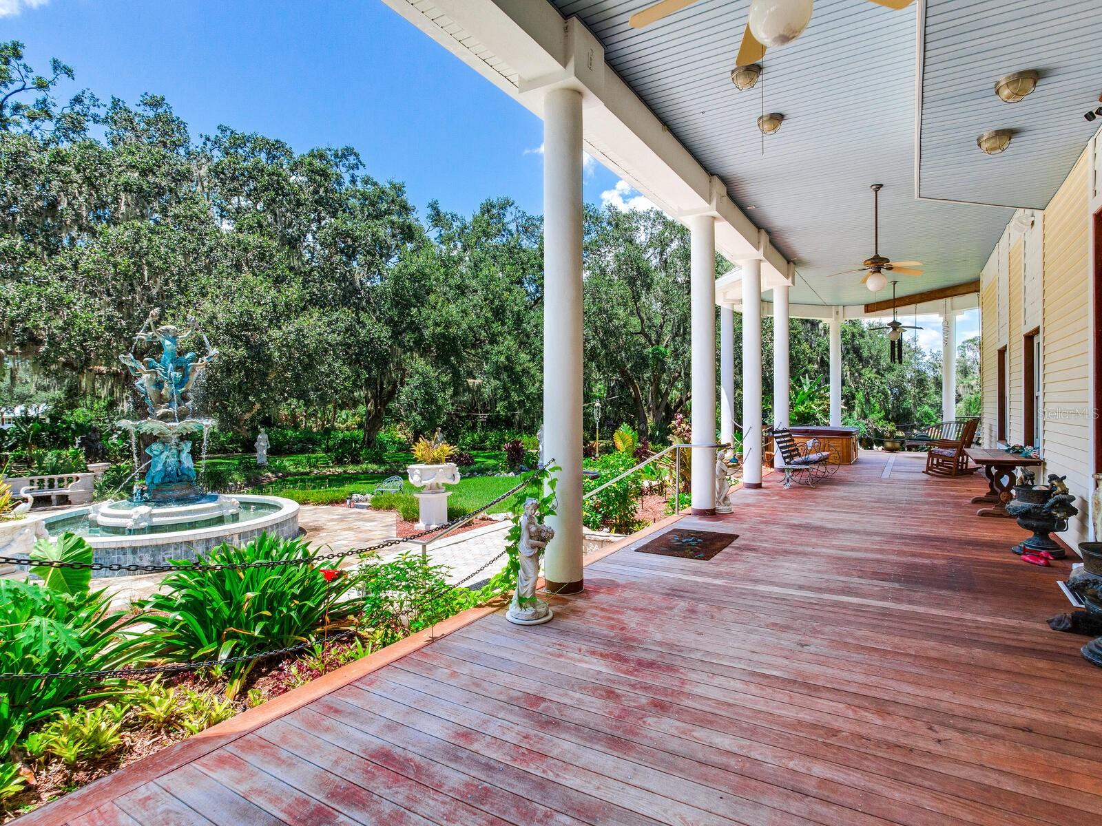 CREIGHTONS MIZELLE CREEK GARD - Residential