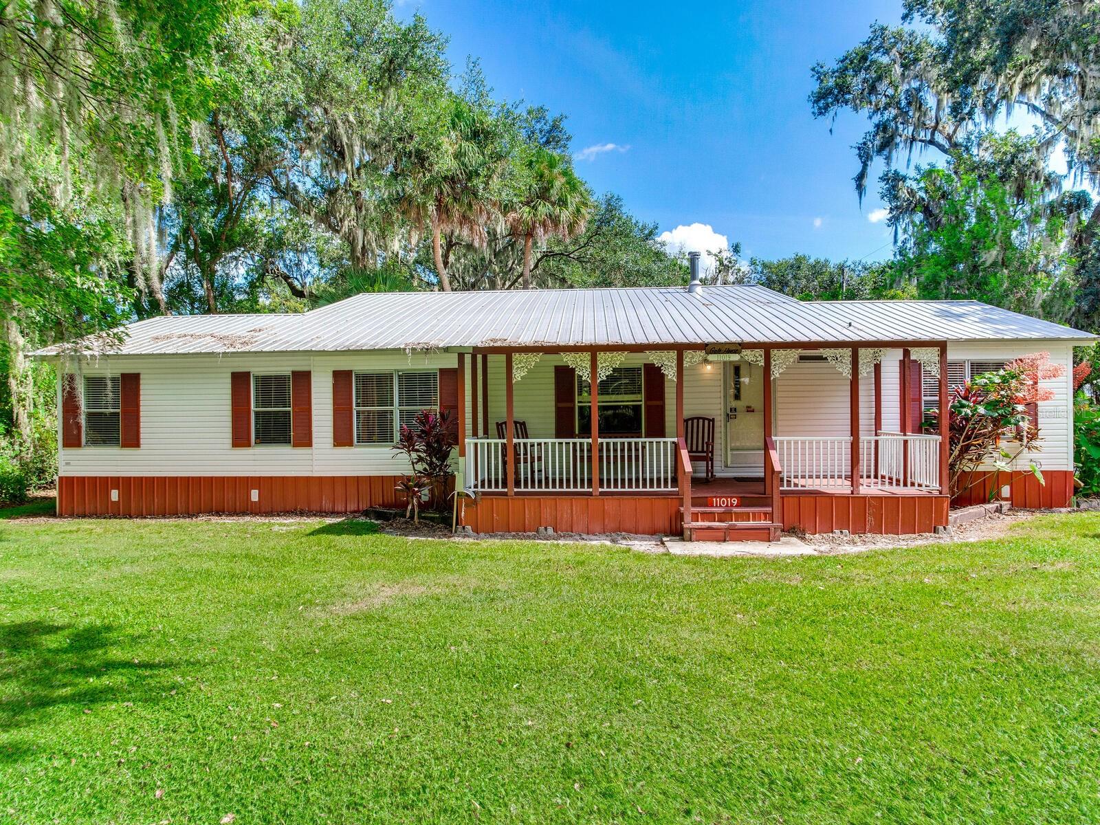 CREIGHTONS MIZELLE CREEK GARD - Residential