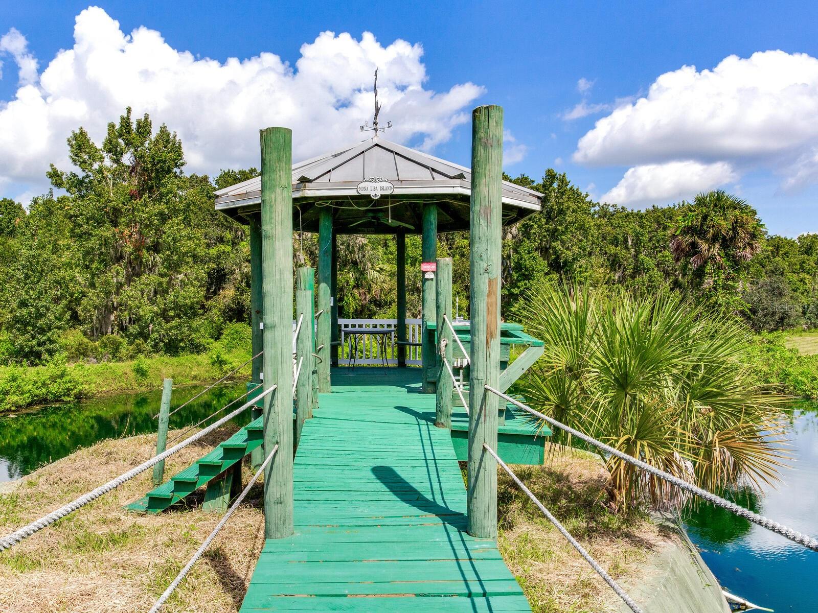 CREIGHTONS MIZELLE CREEK GARD - Residential