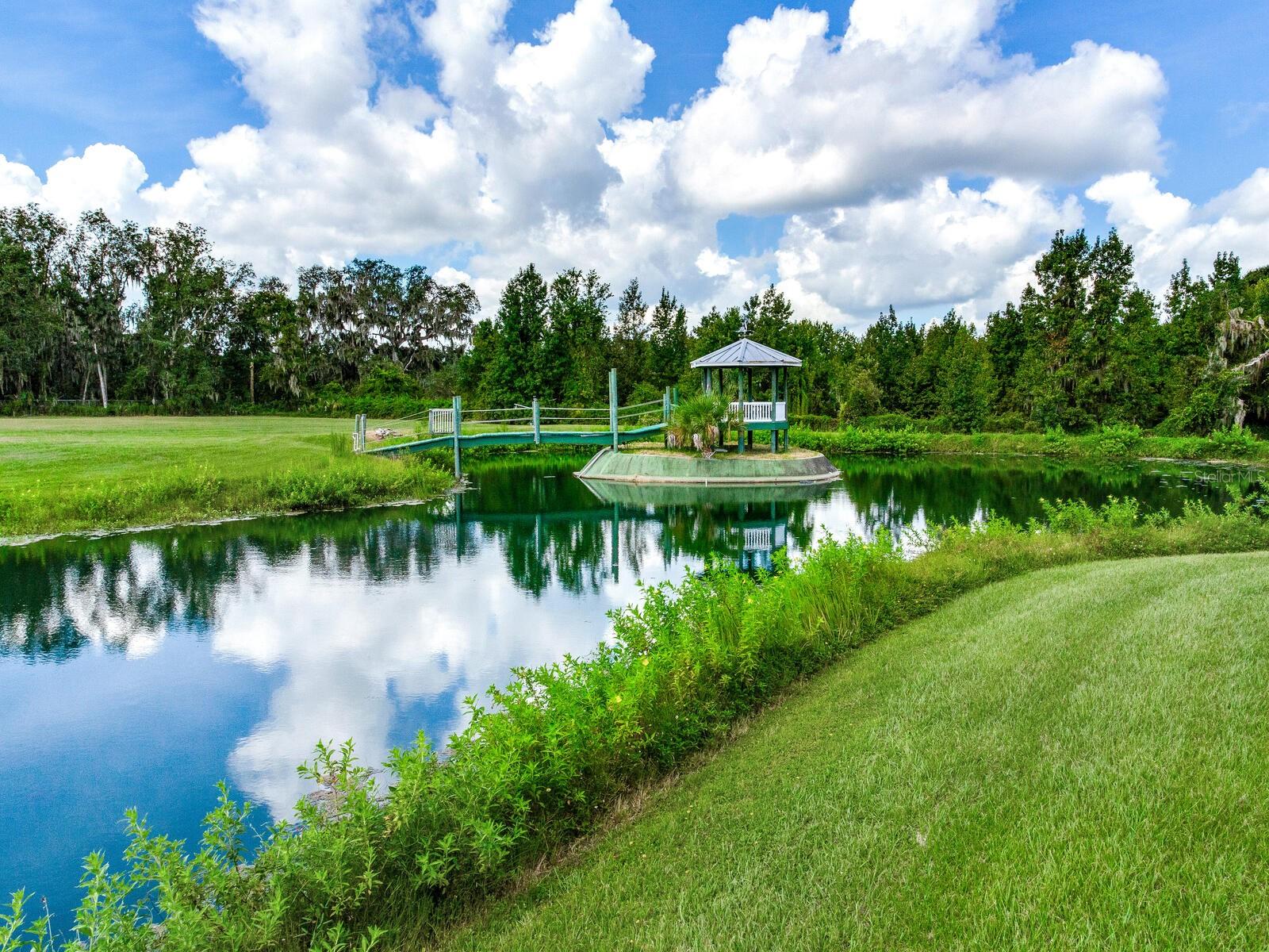 CREIGHTONS MIZELLE CREEK GARD - Residential