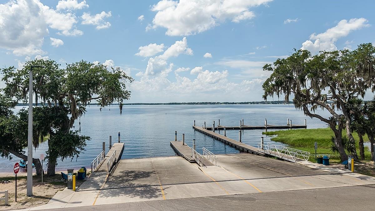 WATERSTONE - Residential