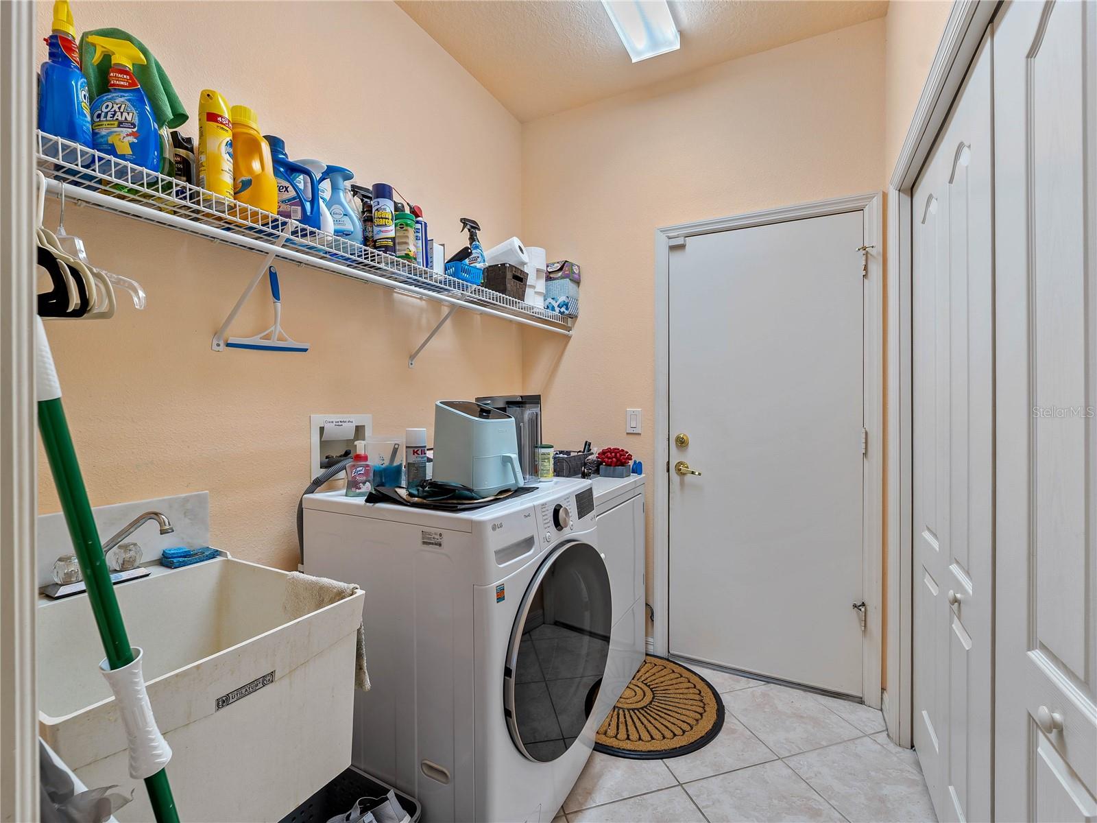 CARLYLE AT VILLAGES OF PALM-AIRE - Residential