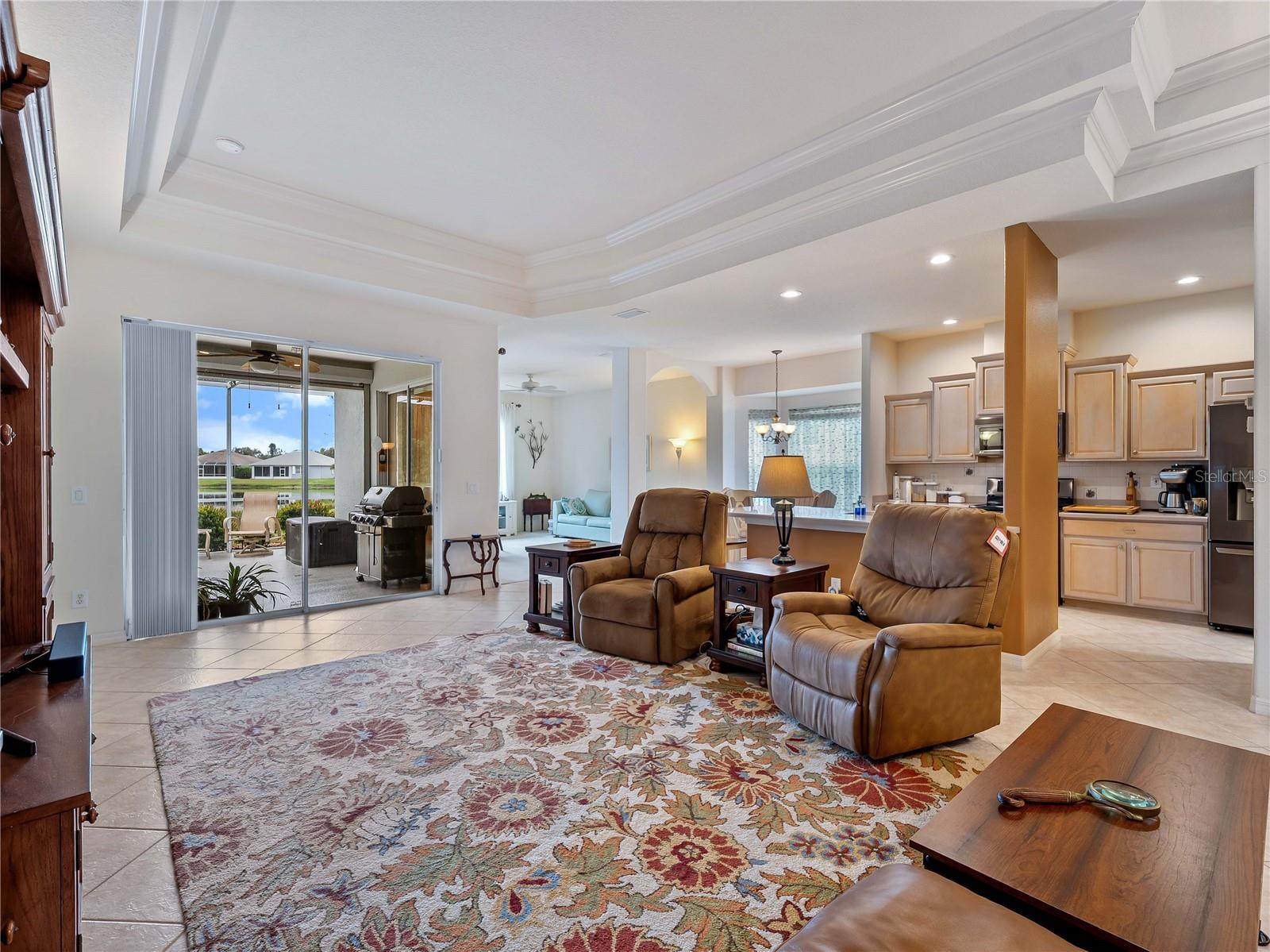 CARLYLE AT VILLAGES OF PALM-AIRE - Residential