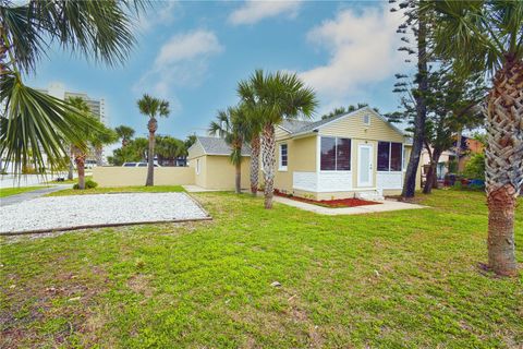 Photo of 101 Lucky Drive, Ormond Beach, FL 32176 (MLS # V4945912)