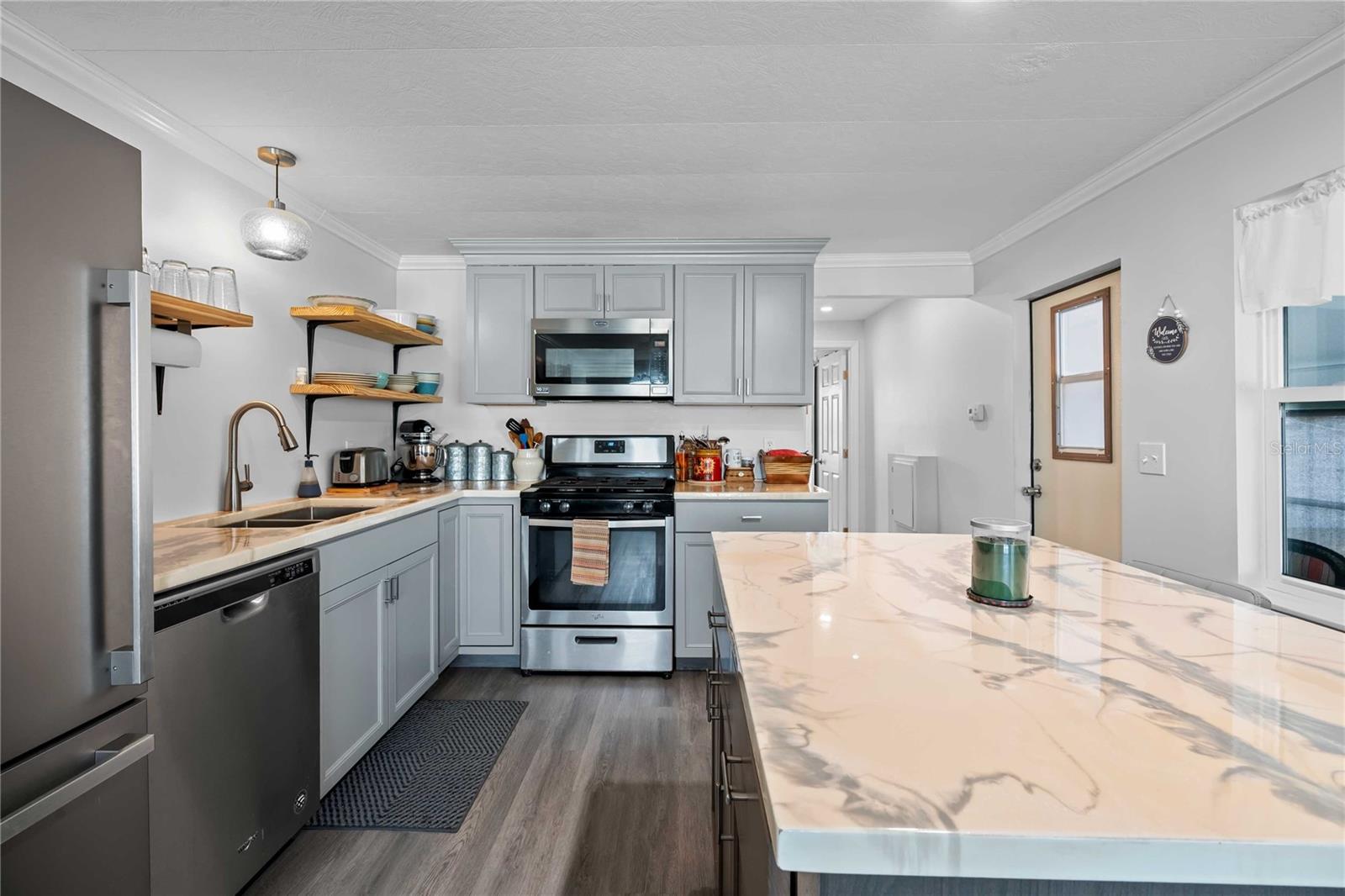 BETMAR ACRES - Residential