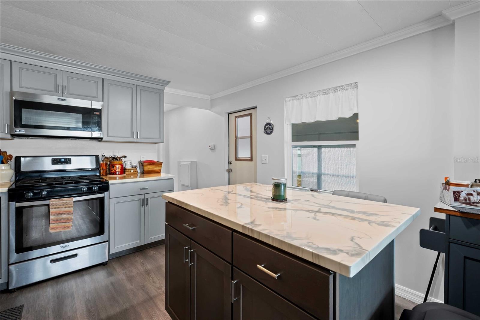 BETMAR ACRES - Residential