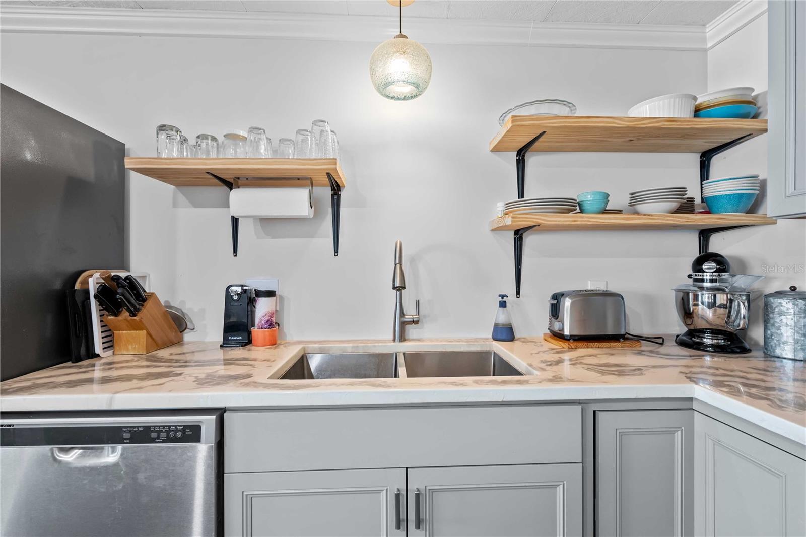 BETMAR ACRES - Residential