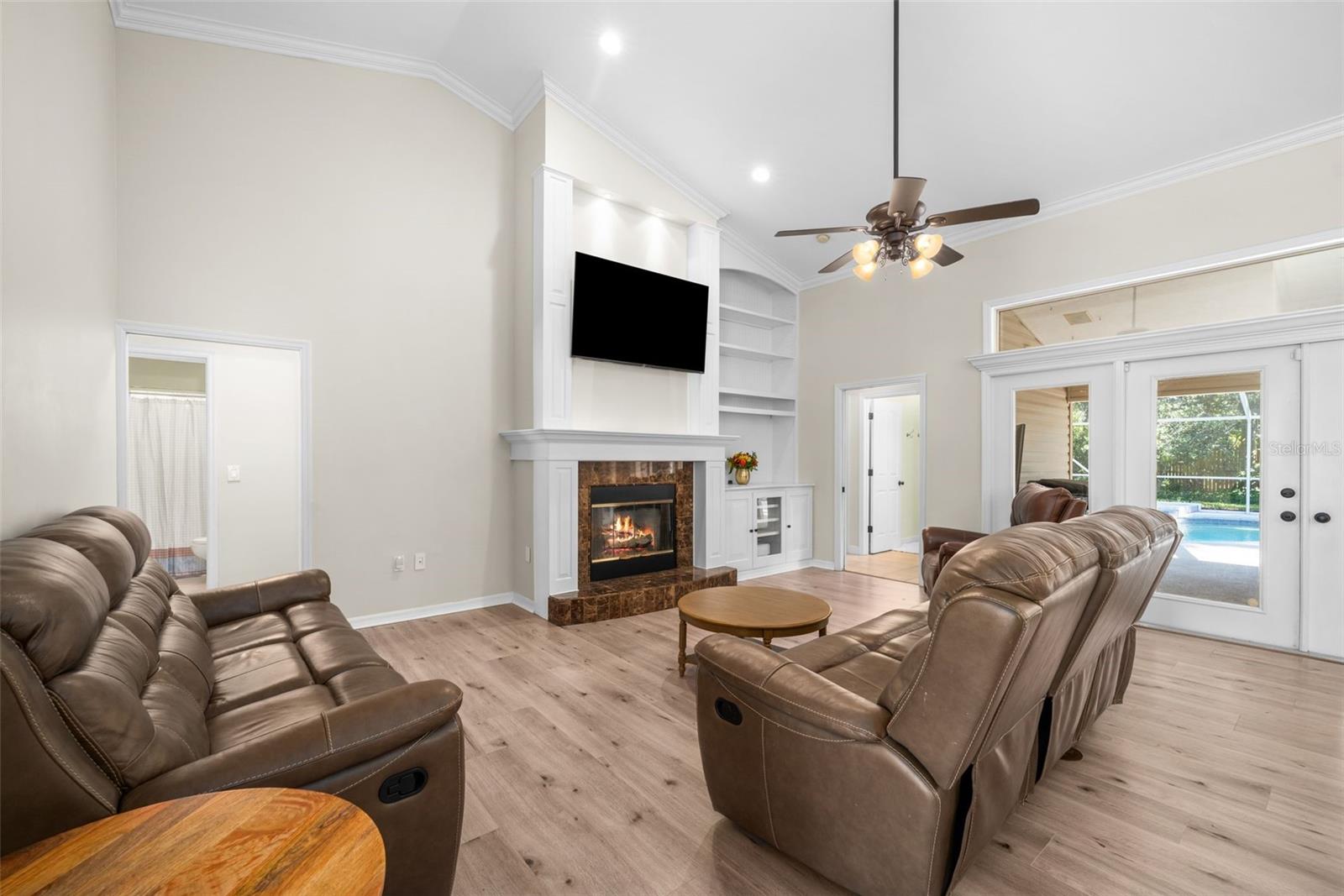 10527 NW 14TH PLACE