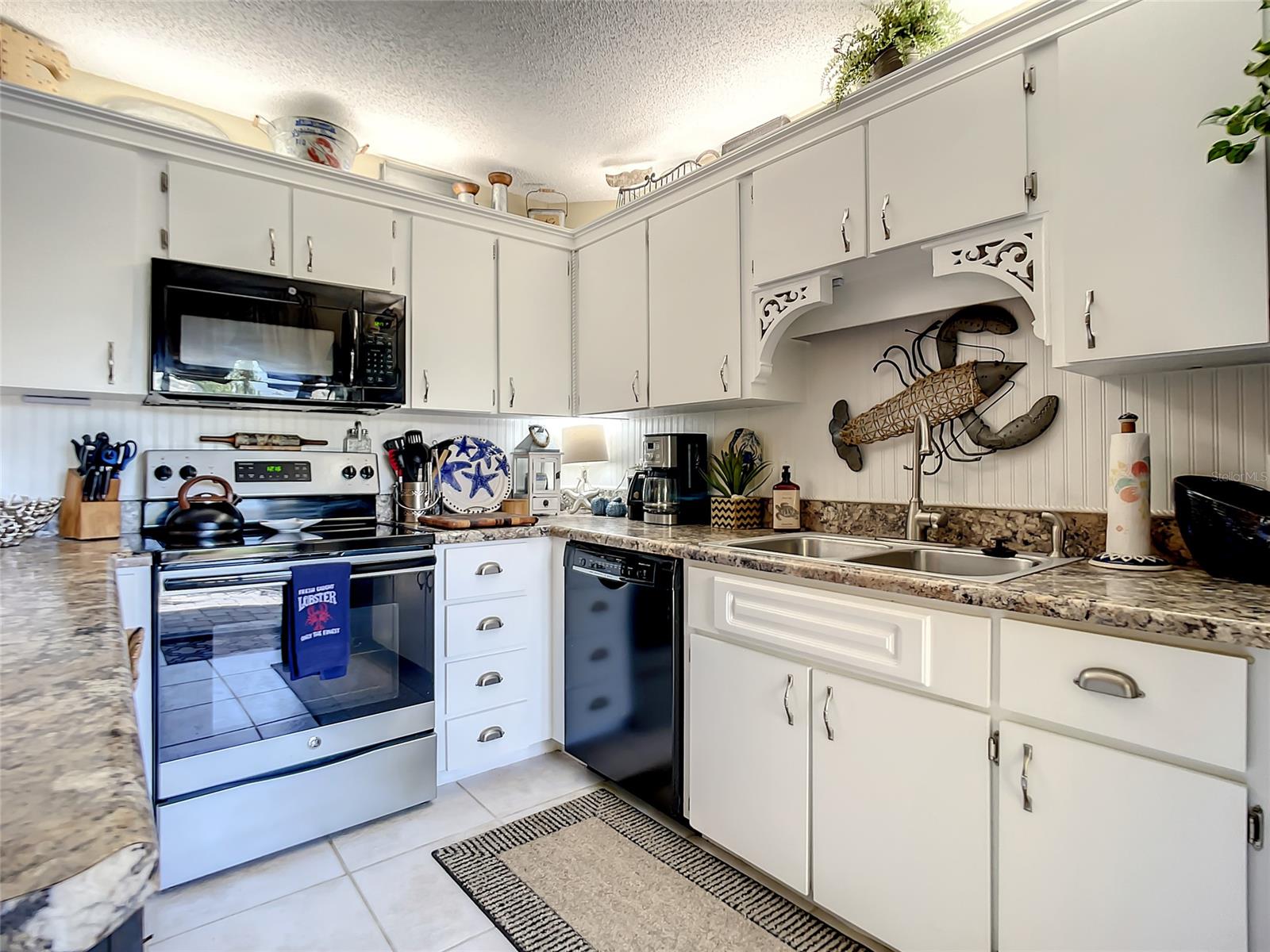 Cedar Dunes Condo Ph 01-05 - Residential