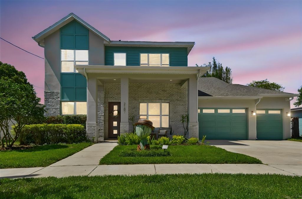 Photo of 2107 Hargill Drive, Orlando, FL 32806 (MLS # O6412163)