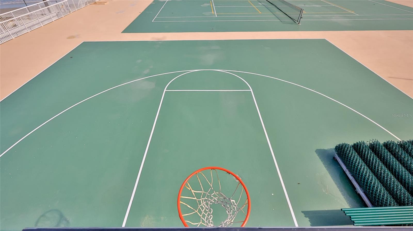 PECK PLAZA - Residential