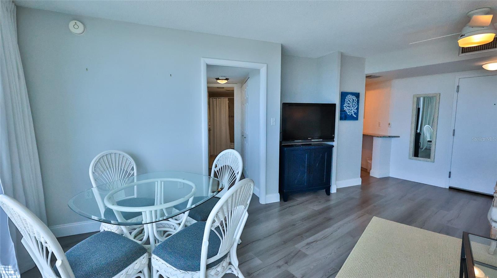 PECK PLAZA - Residential