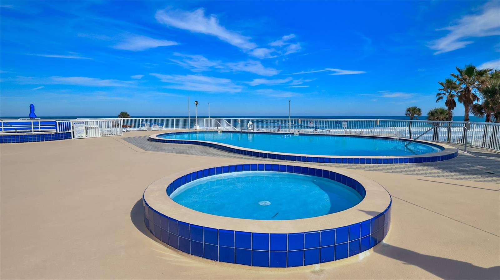 PECK PLAZA - Residential