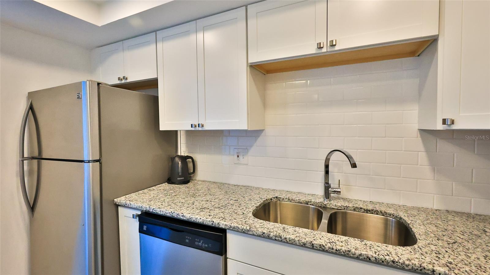 PECK PLAZA - Residential