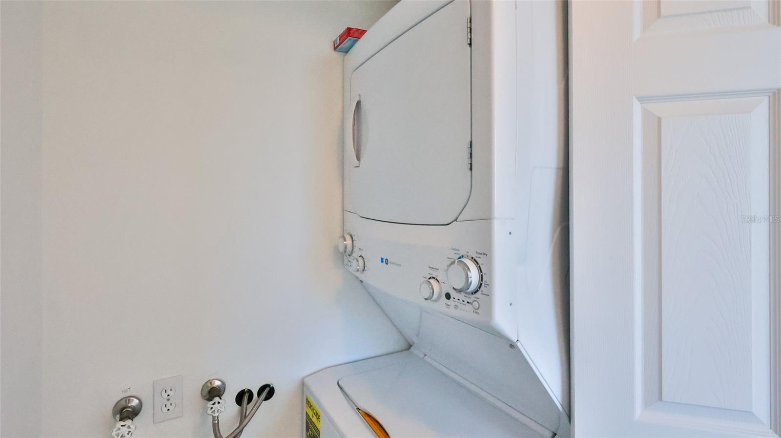 PECK PLAZA - Residential