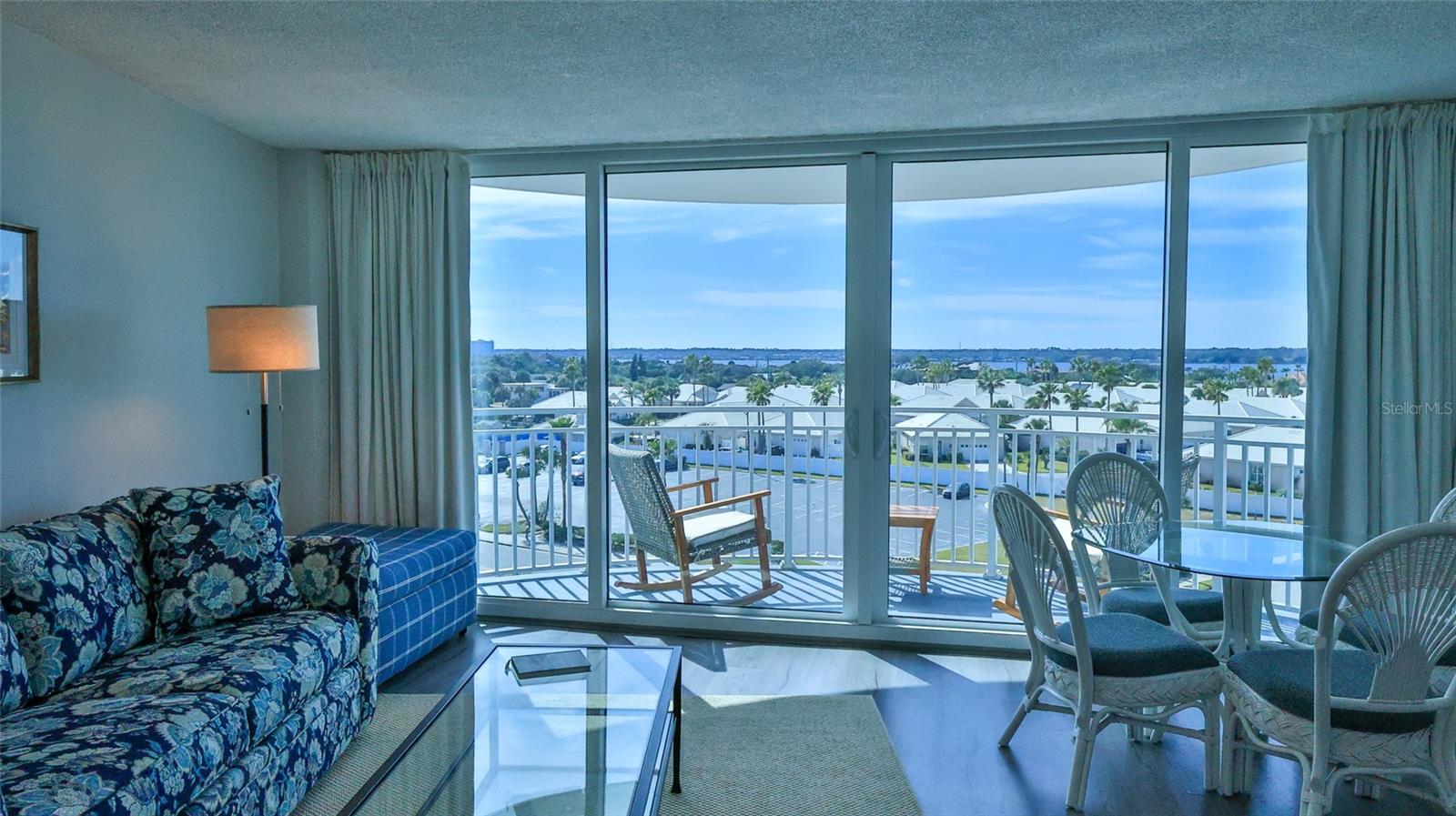 PECK PLAZA - Residential