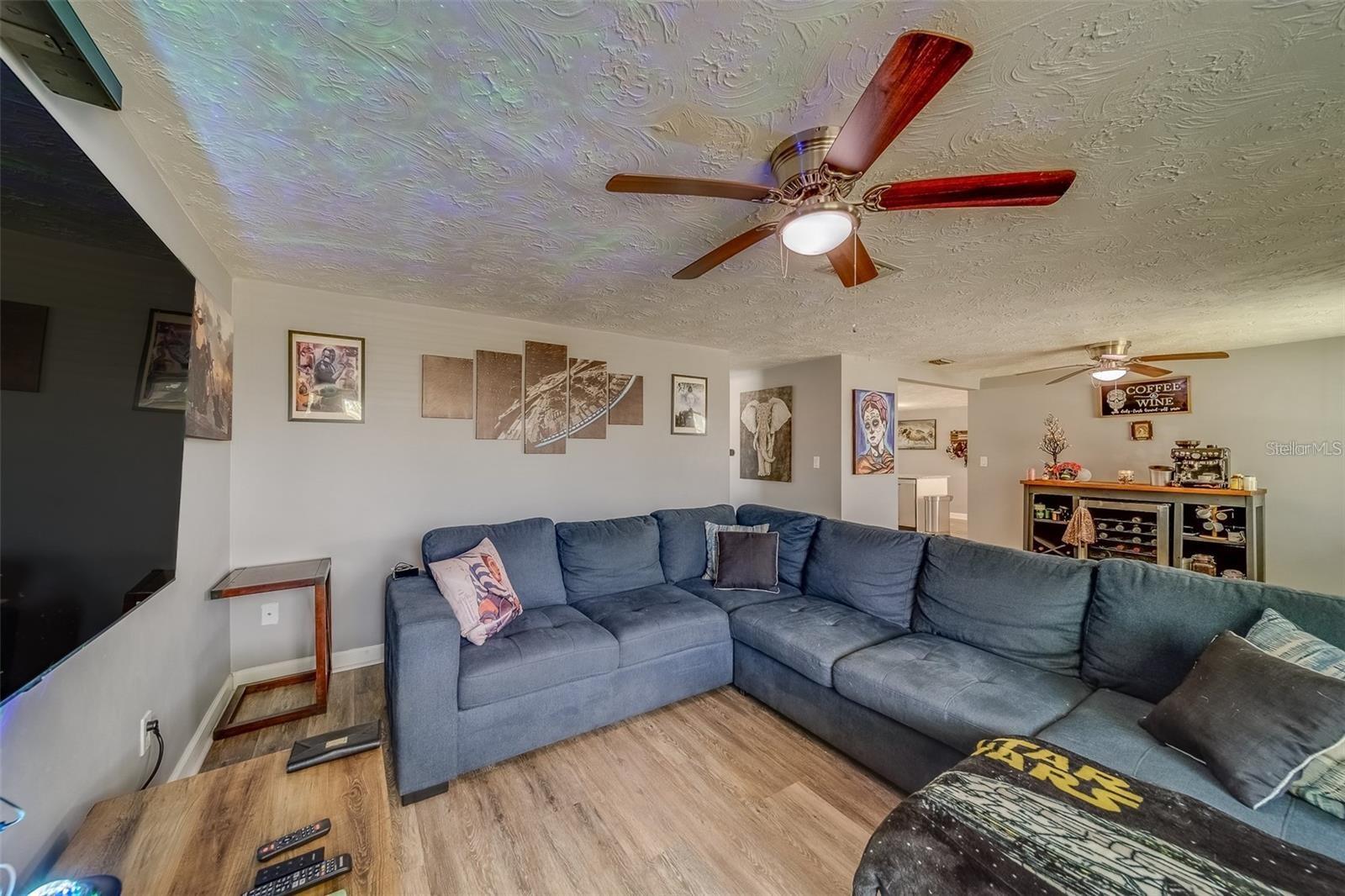 ALOHA GARDENS - Residential Lease