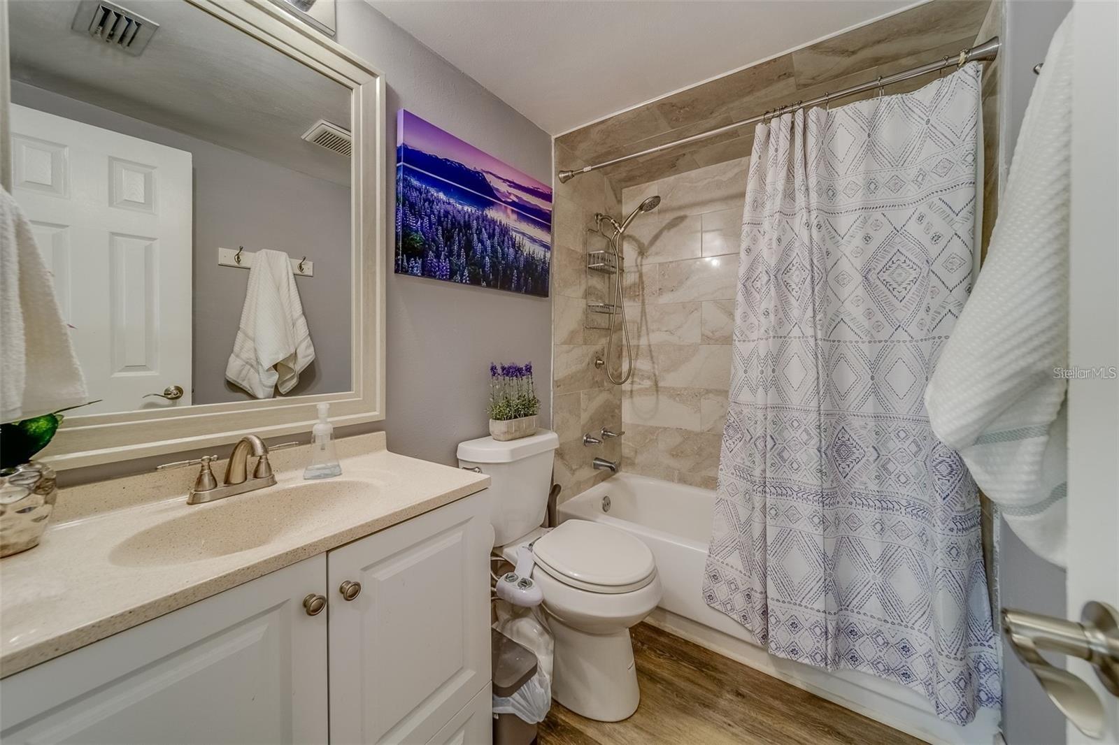 ALOHA GARDENS - Residential Lease