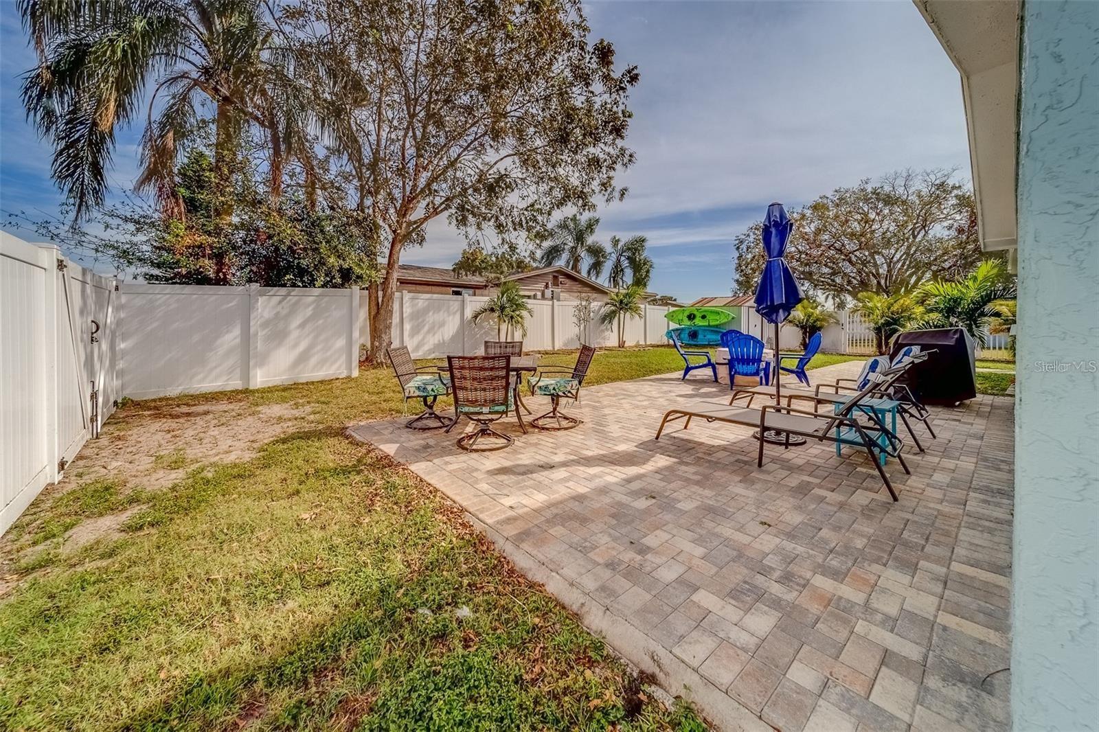 ALOHA GARDENS - Residential Lease