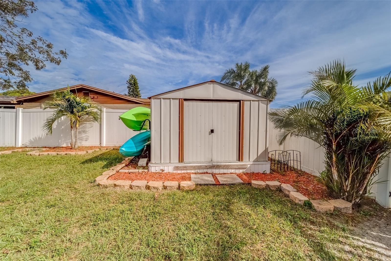 ALOHA GARDENS - Residential Lease